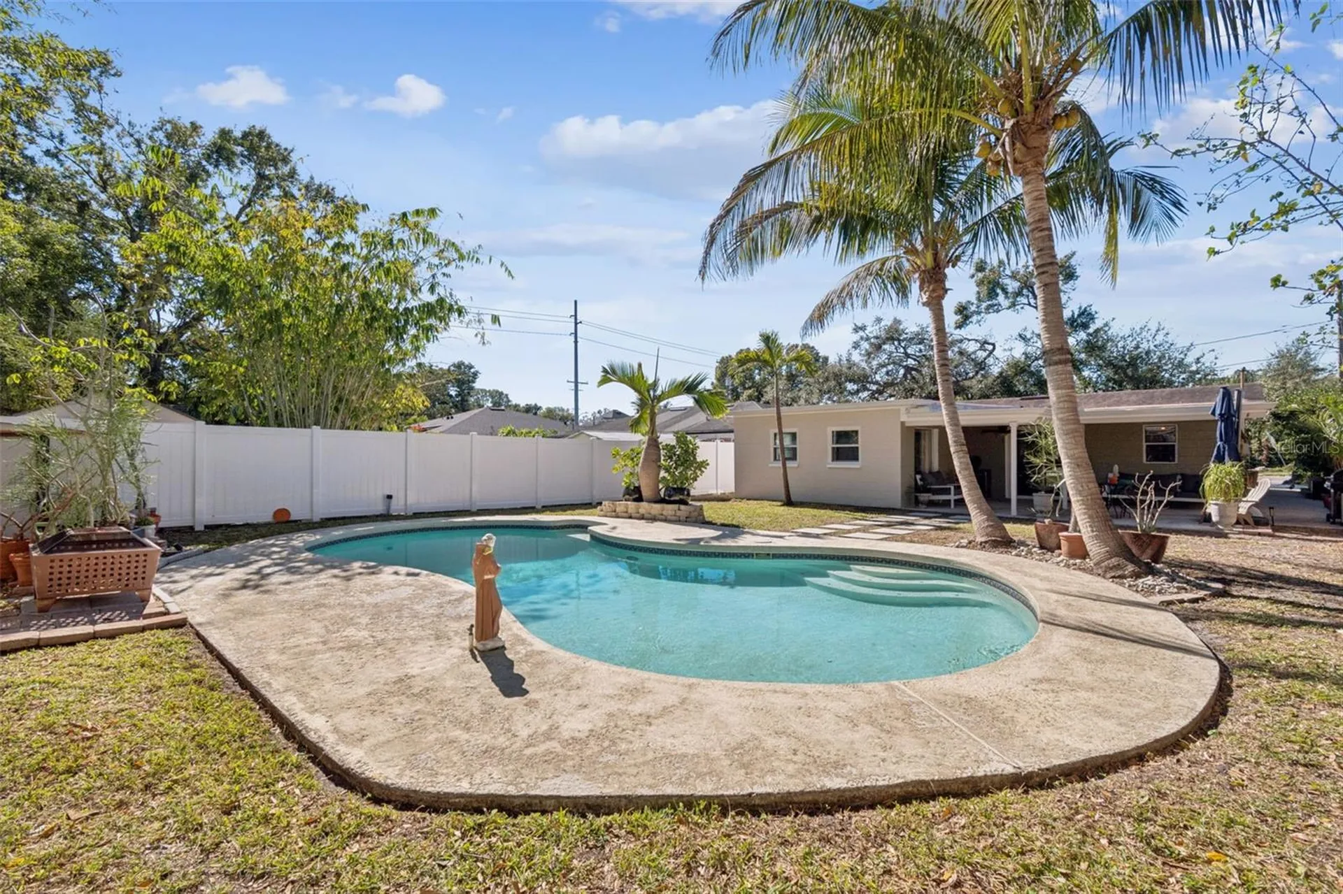 805 N Lincoln Avenue Tampa FL 33609