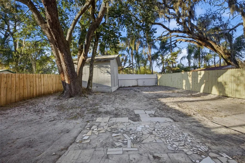 1812 E 99th Avenue Tampa FL 33612