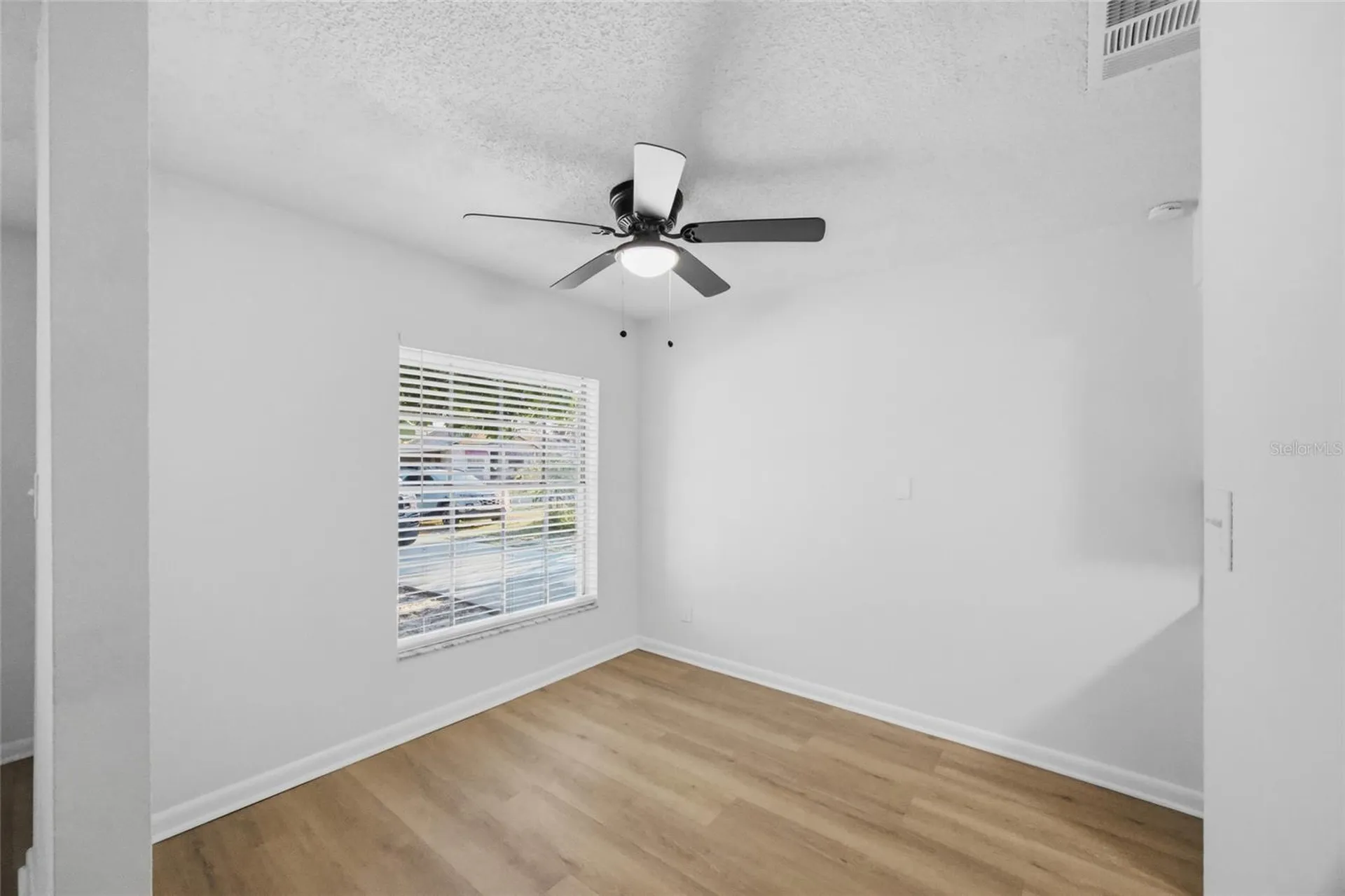 1812 E 99th Avenue Tampa FL 33612