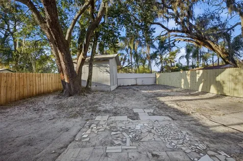 1812 E 99th Avenue Tampa FL 33612