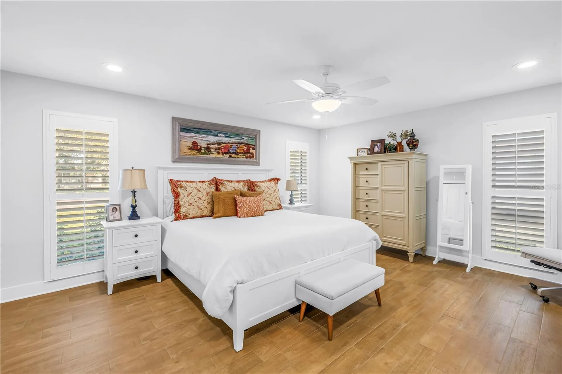 5166 Horseshoe Place NE St Petersburg FL 33703
