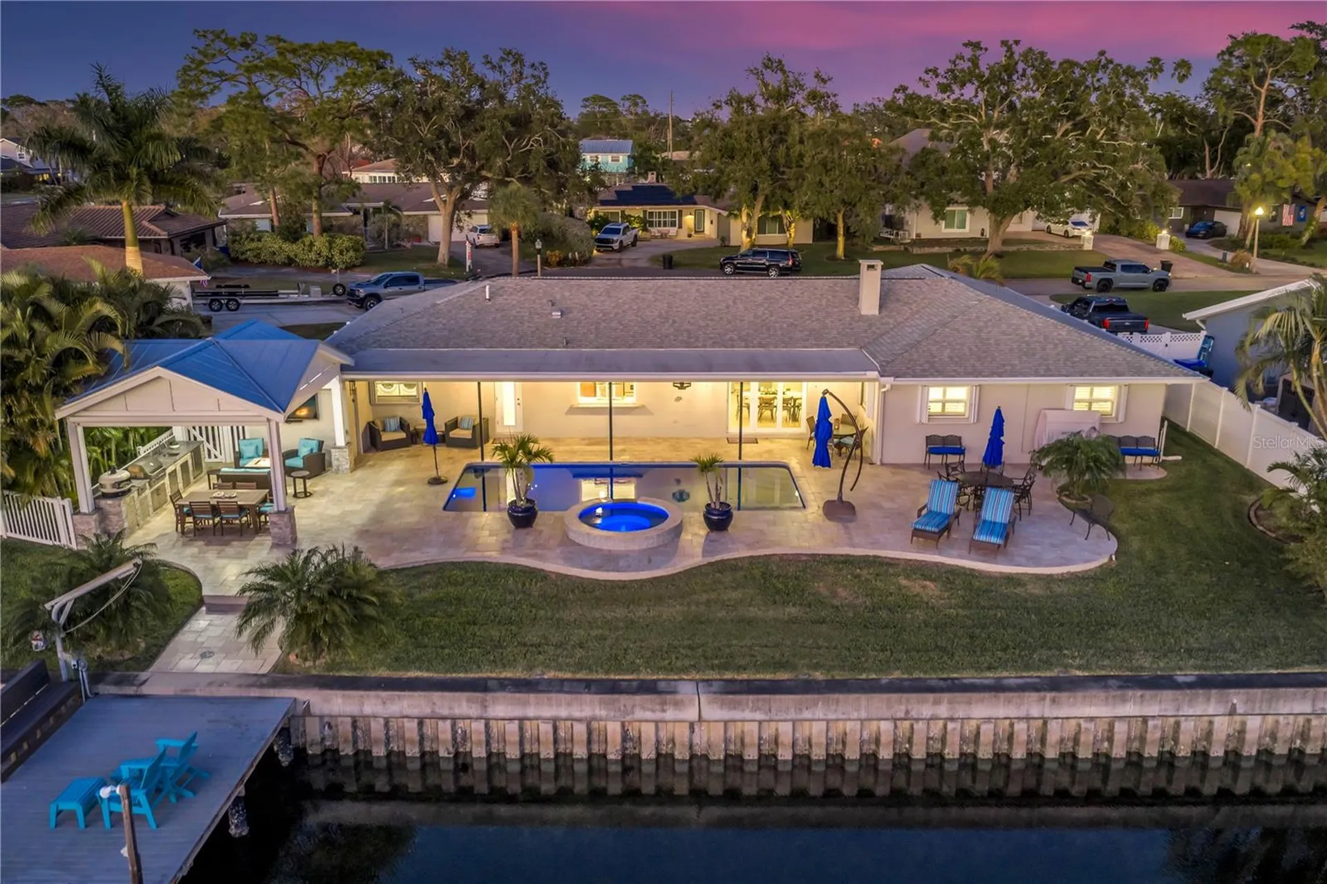 5166 Horseshoe Place NE St Petersburg FL 33703