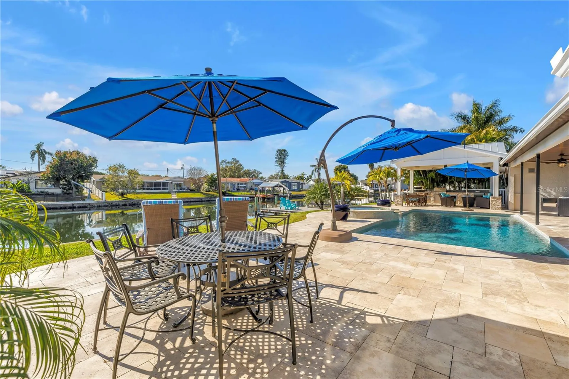 5166 Horseshoe Place NE St Petersburg FL 33703