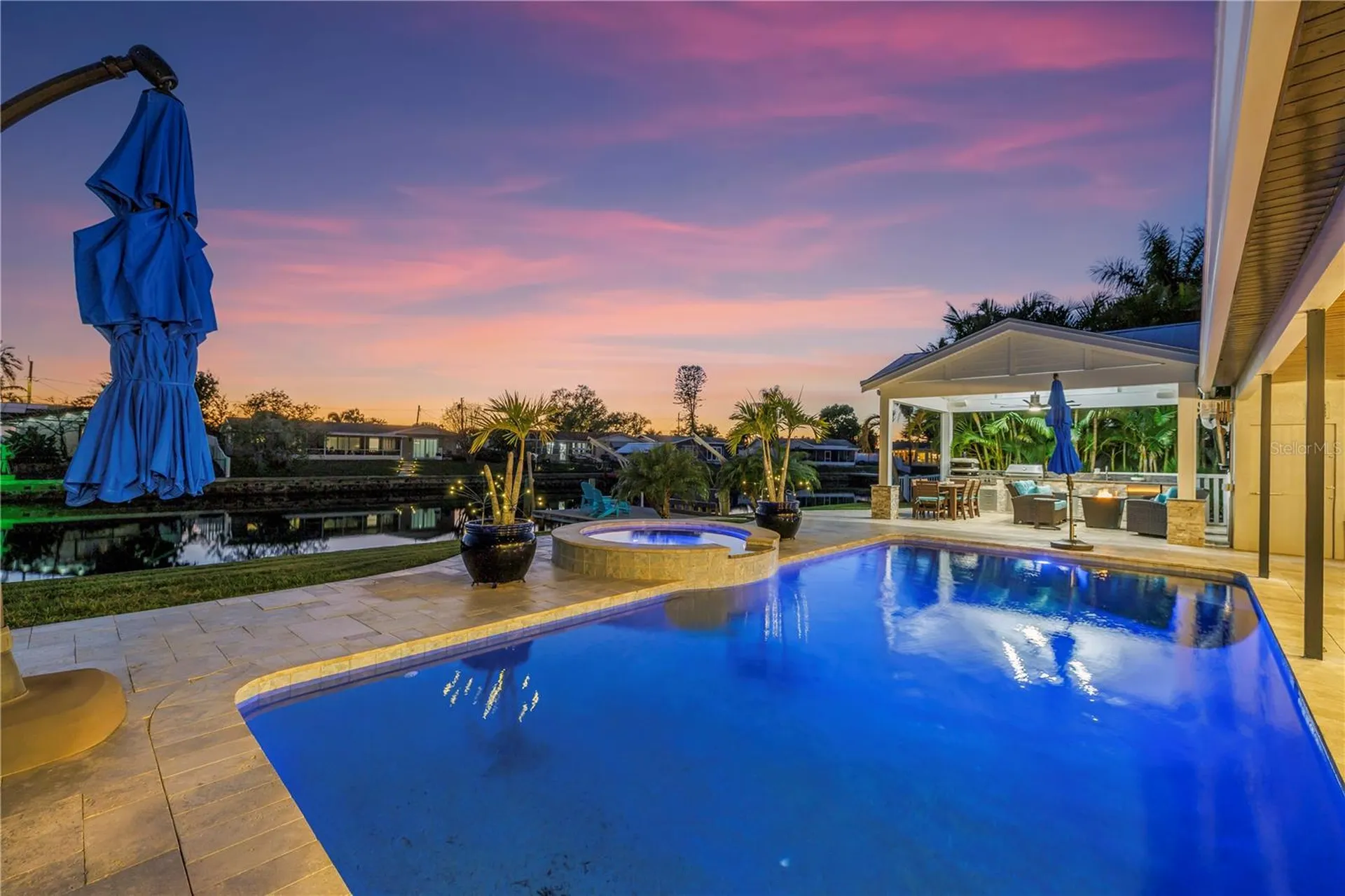 5166 Horseshoe Place NE St Petersburg FL 33703