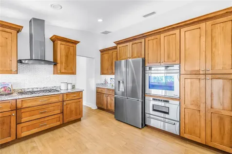 5166 Horseshoe Place NE St Petersburg FL 33703