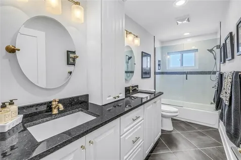 5166 Horseshoe Place NE St Petersburg FL 33703