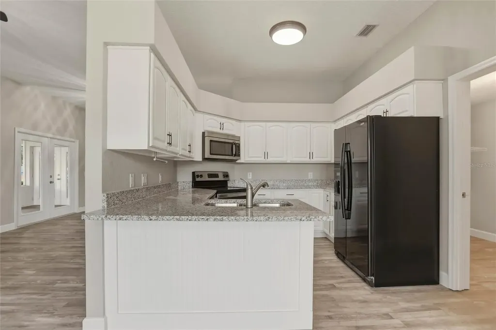 2992 Oaks Bend Bowling Green FL 33834