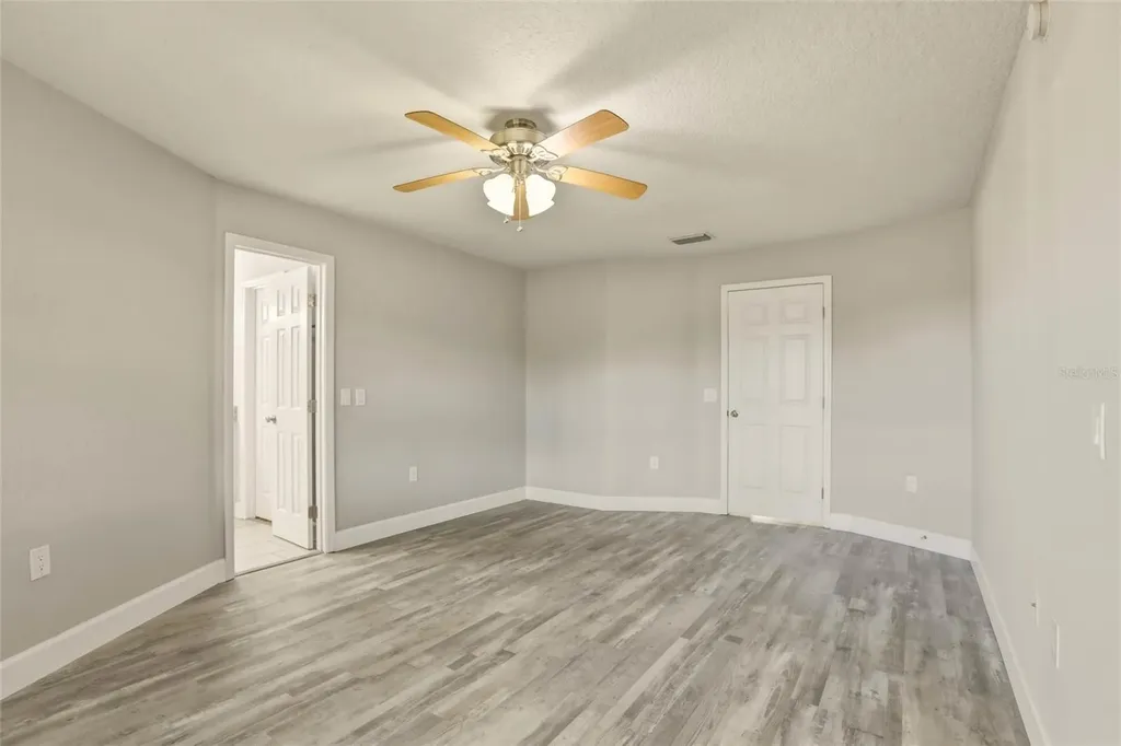 2992 Oaks Bend Bowling Green FL 33834