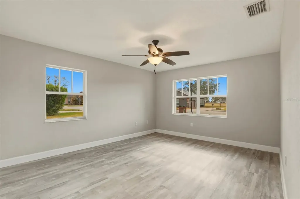 2992 Oaks Bend Bowling Green FL 33834