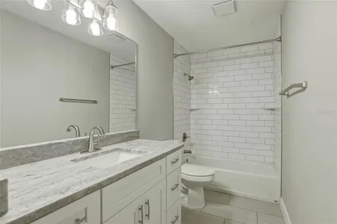 2992 Oaks Bend Bowling Green FL 33834