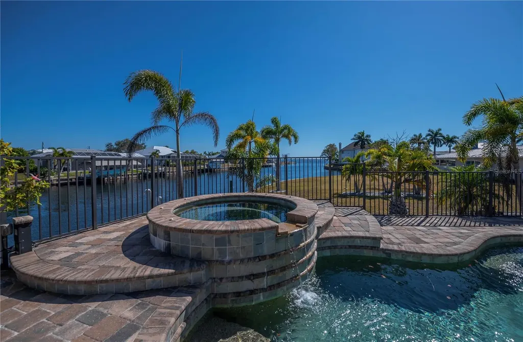 290 Tait Terrace SE Port Charlotte FL 33952