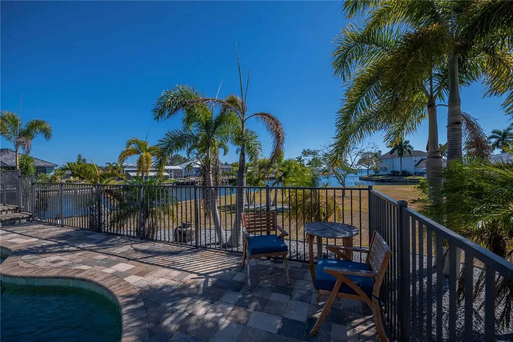290 Tait Terrace SE Port Charlotte FL 33952