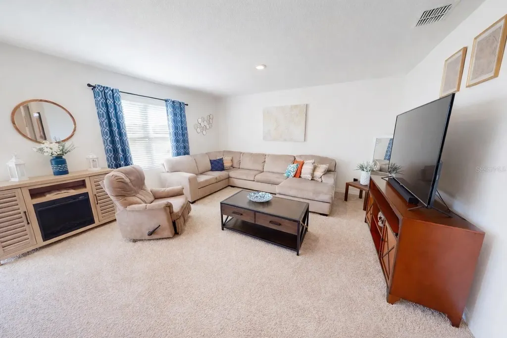 452 Burnham Circle Auburndale FL 33823