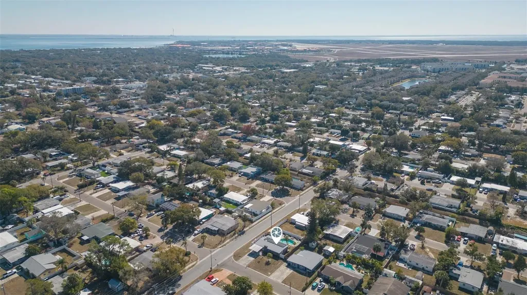 4102 W Fairview Heights Tampa FL 33616