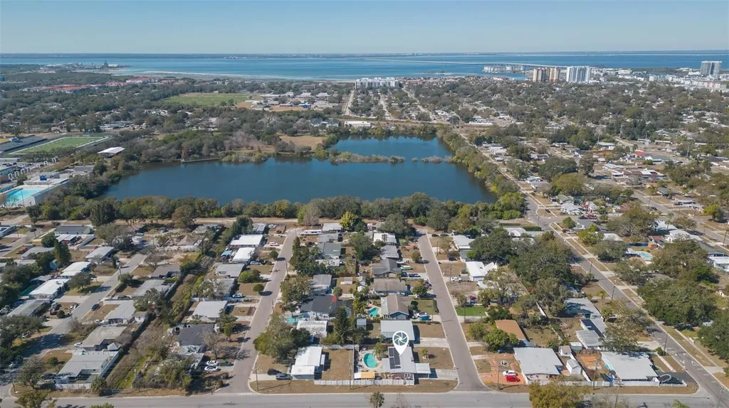 4102 W Fairview Heights Tampa FL 33616