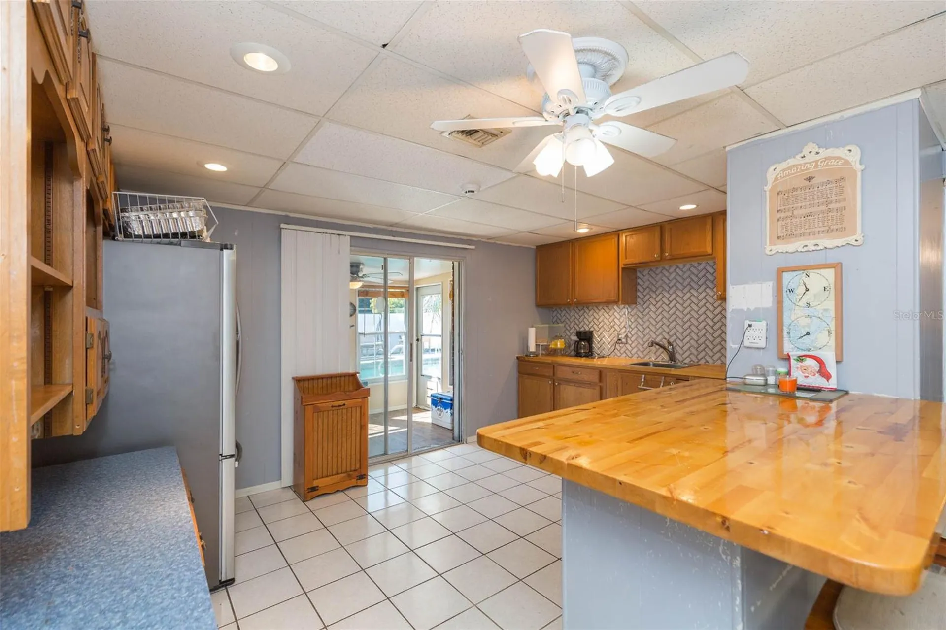 4102 W Fairview Heights Tampa FL 33616