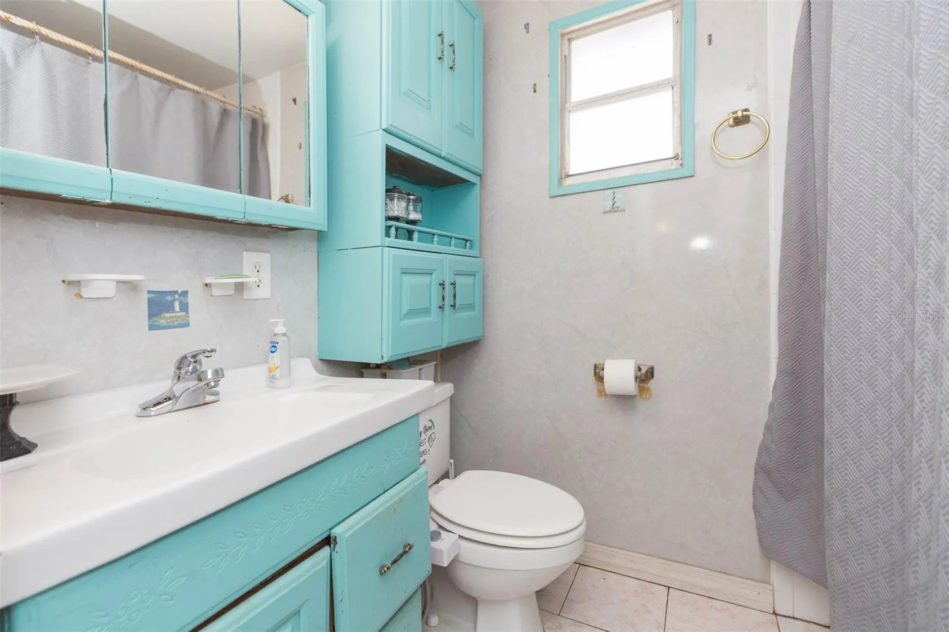 4102 W Fairview Heights Tampa FL 33616