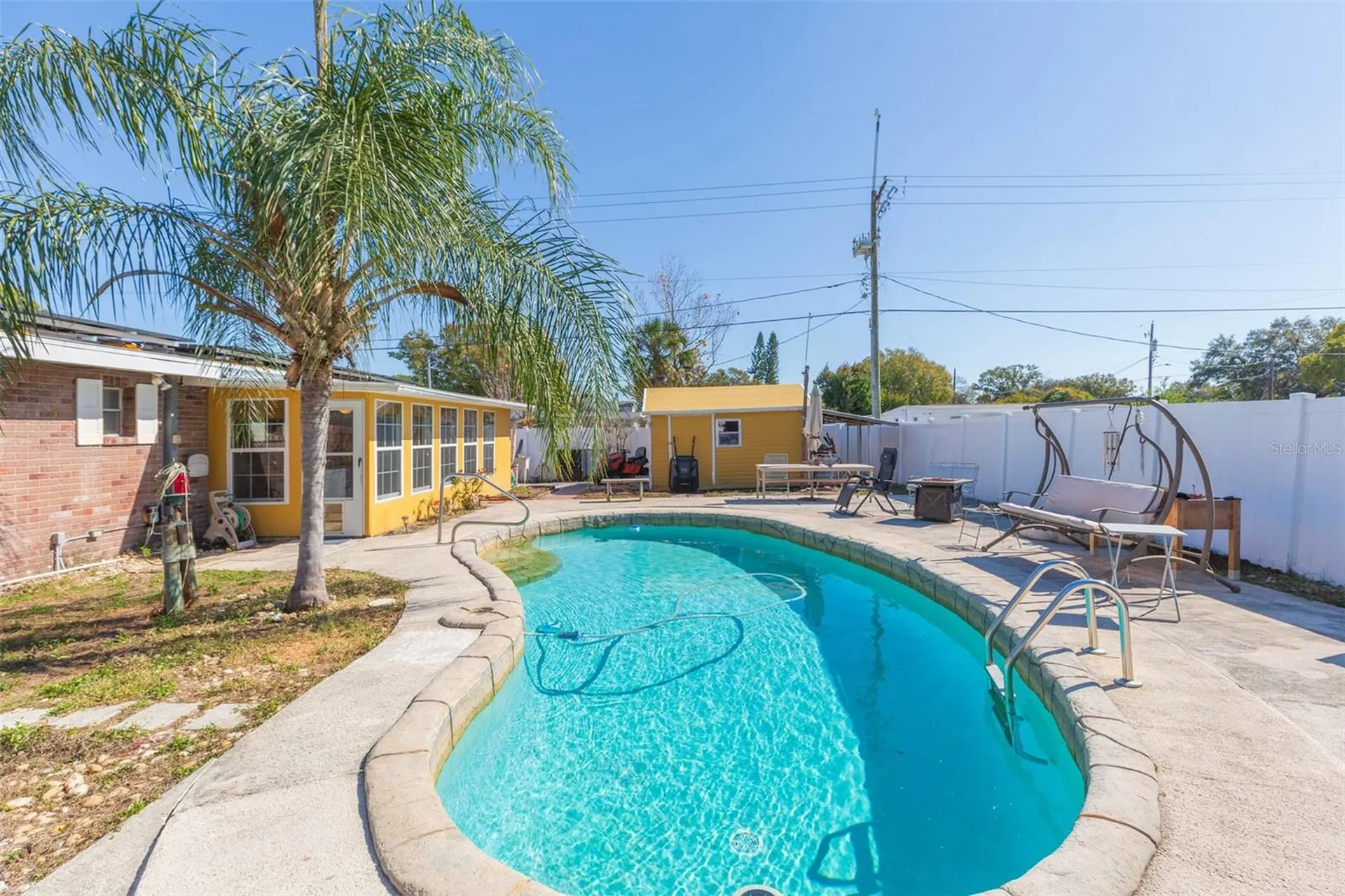 4102 W Fairview Heights Tampa FL 33616