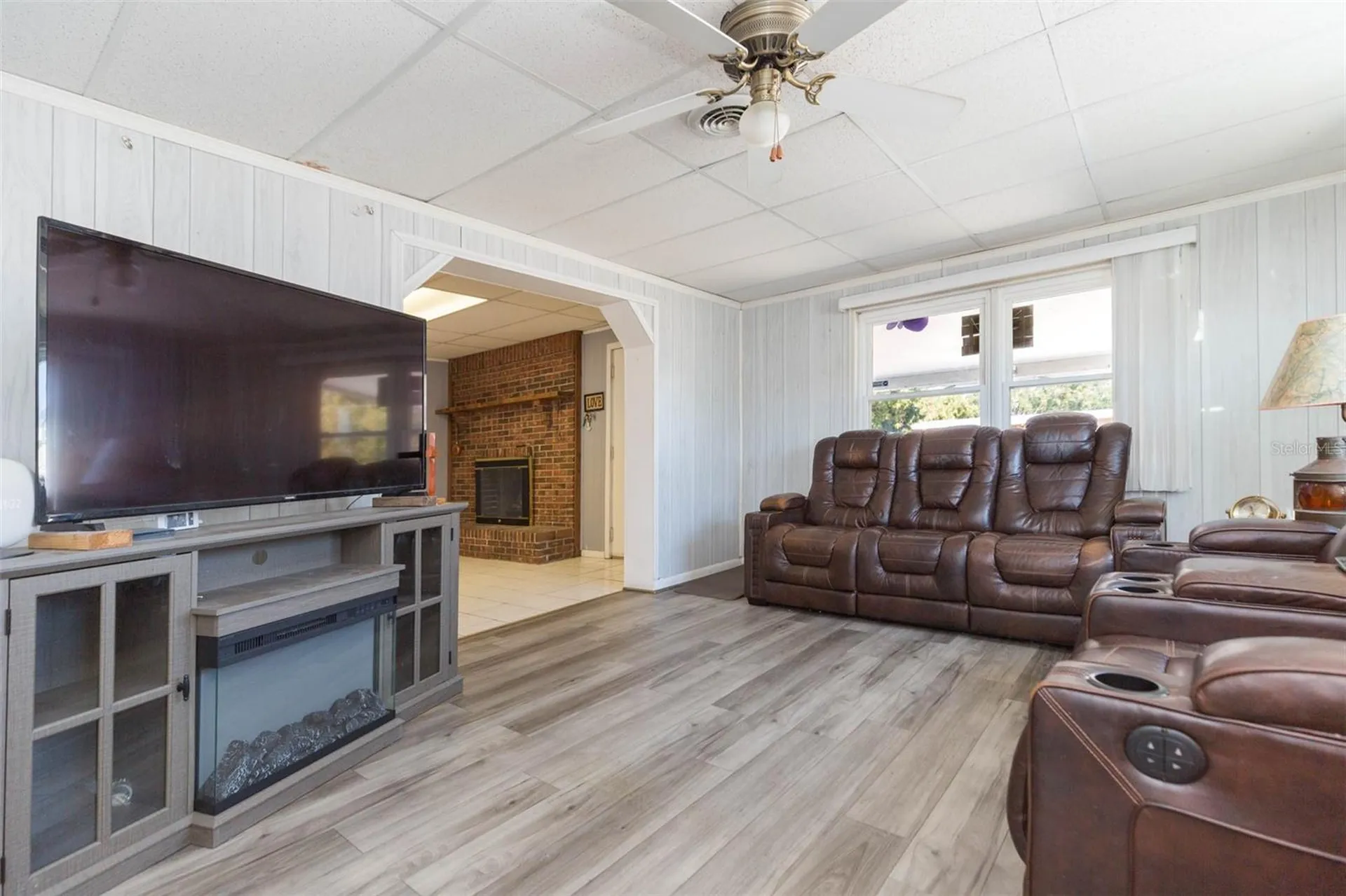 4102 W Fairview Heights Tampa FL 33616