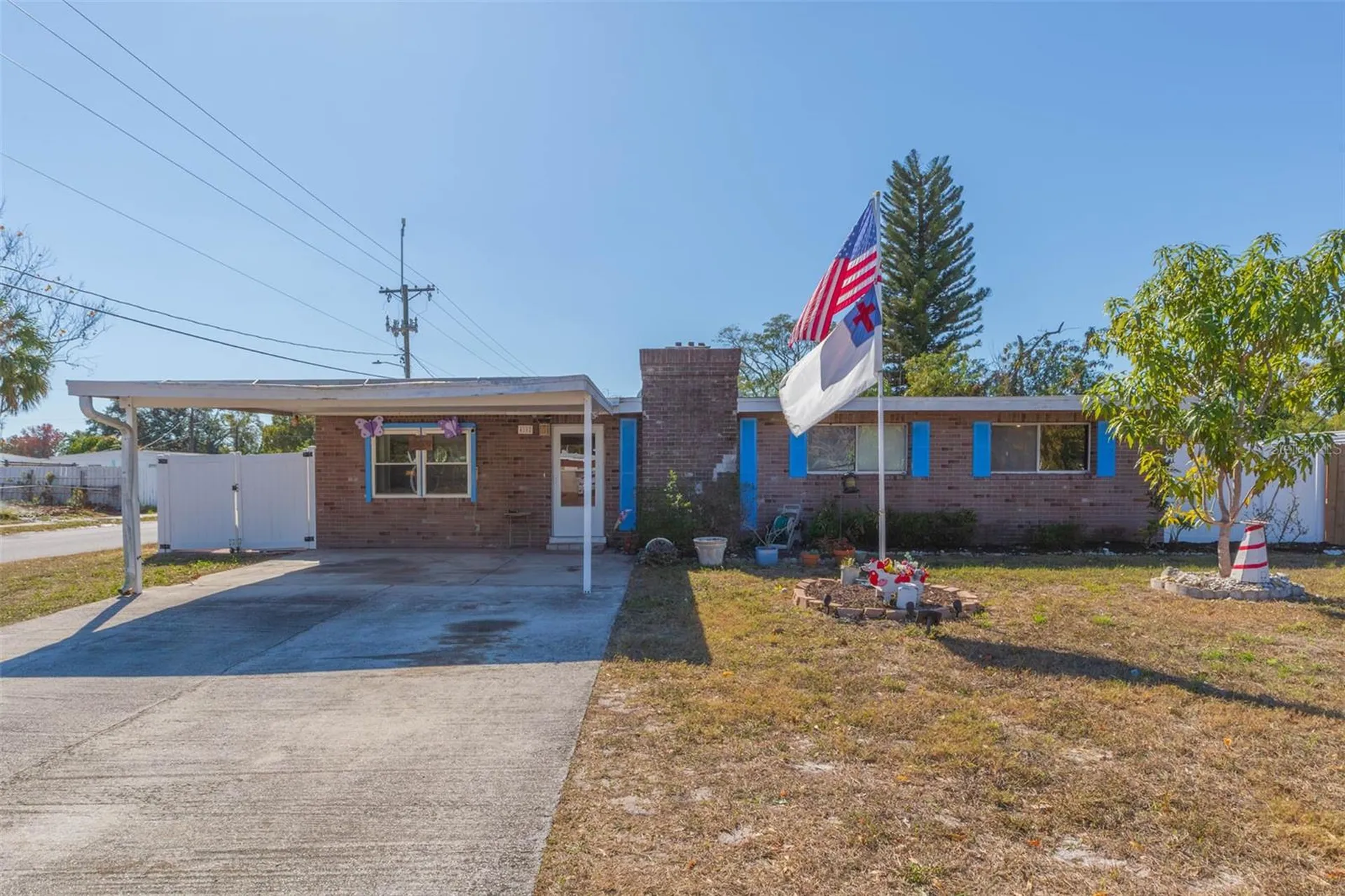 4102 W Fairview Heights Tampa FL 33616
