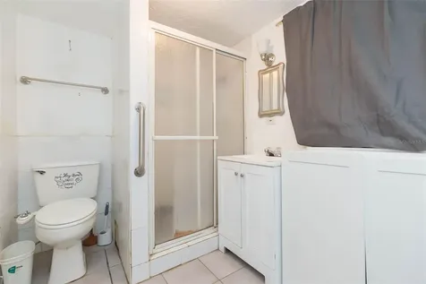4102 W Fairview Heights Tampa FL 33616