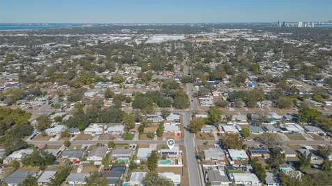 4102 W Fairview Heights Tampa FL 33616