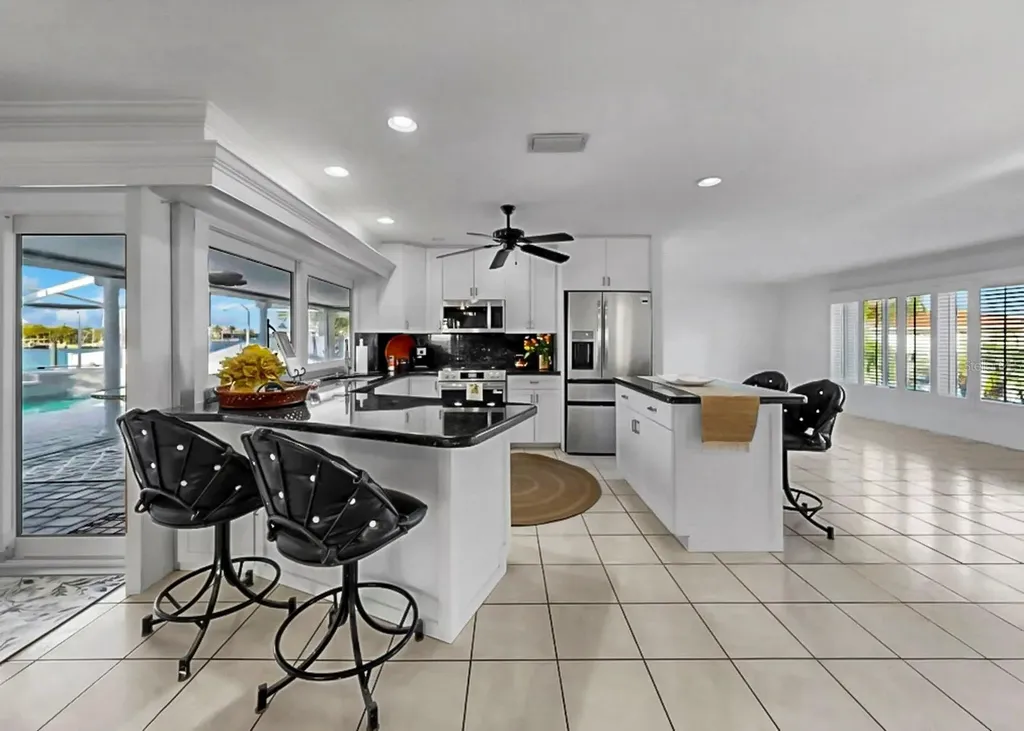 6344 Cottonwood Lane Apollo Beach FL 33572