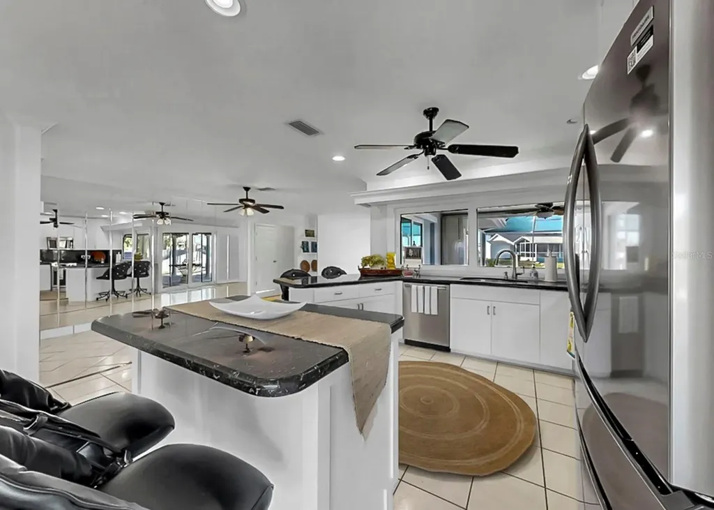 6344 Cottonwood Lane Apollo Beach FL 33572