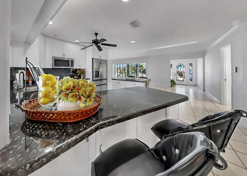 6344 Cottonwood Lane Apollo Beach FL 33572