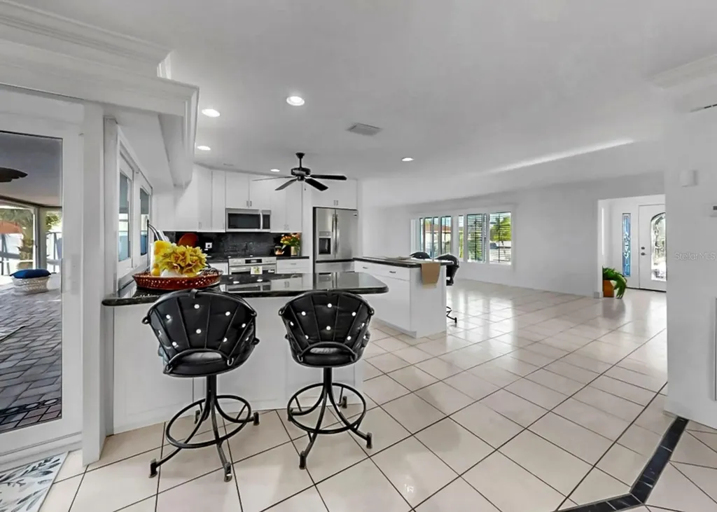 6344 Cottonwood Lane Apollo Beach FL 33572