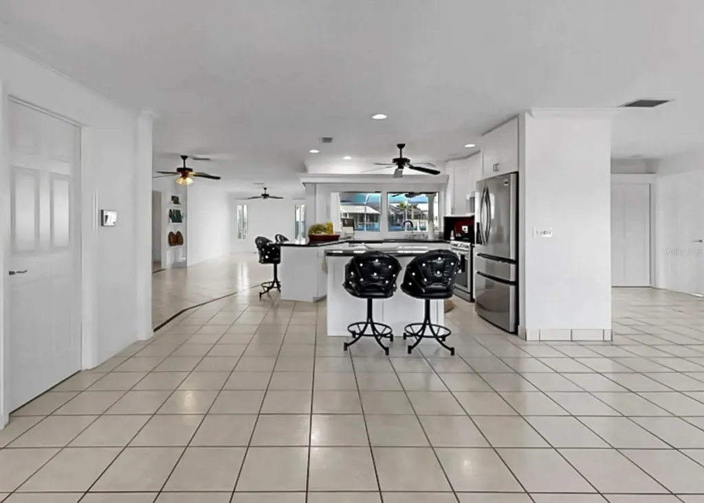 6344 Cottonwood Lane Apollo Beach FL 33572