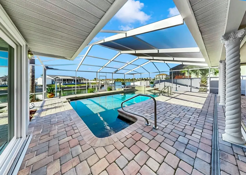 6344 Cottonwood Lane Apollo Beach FL 33572