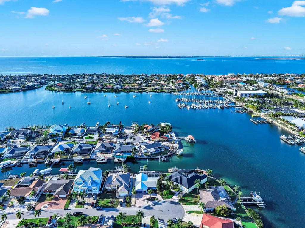 6344 Cottonwood Lane Apollo Beach FL 33572
