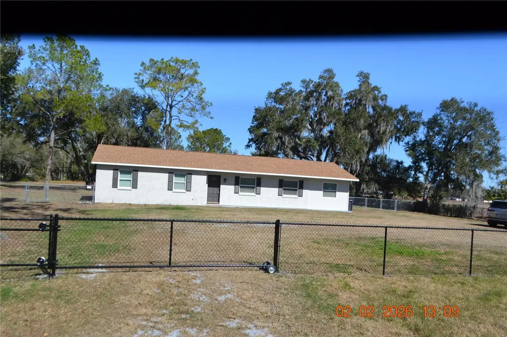 6204 W Knights Griffin Road Plant City FL 33565