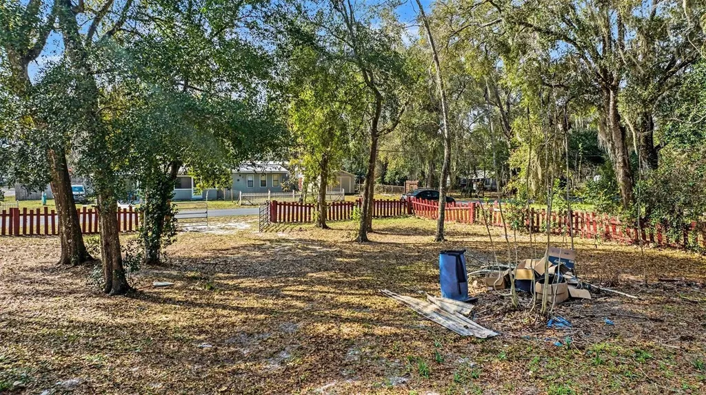 10581 E Buck Lane Floral City FL 34436