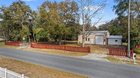 10581 E Buck Lane Floral City FL 34436