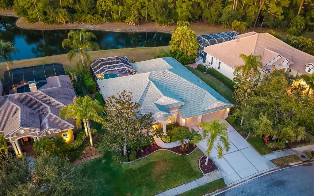 9515 Royal Calcutta Place Bradenton FL 34202