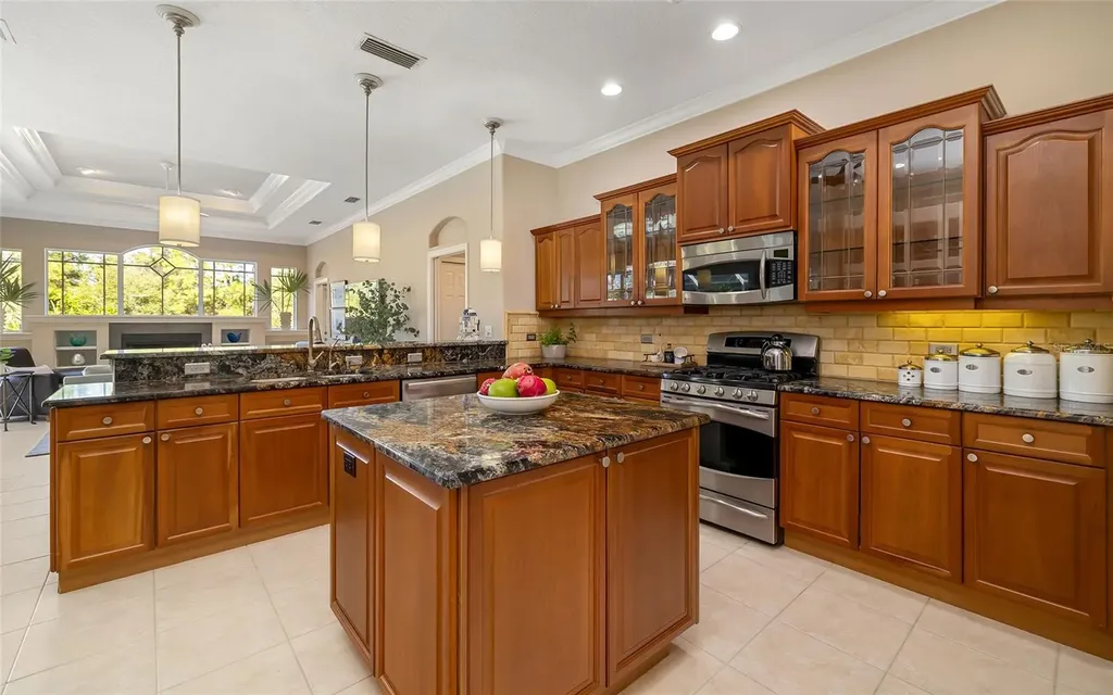 9515 Royal Calcutta Place Bradenton FL 34202
