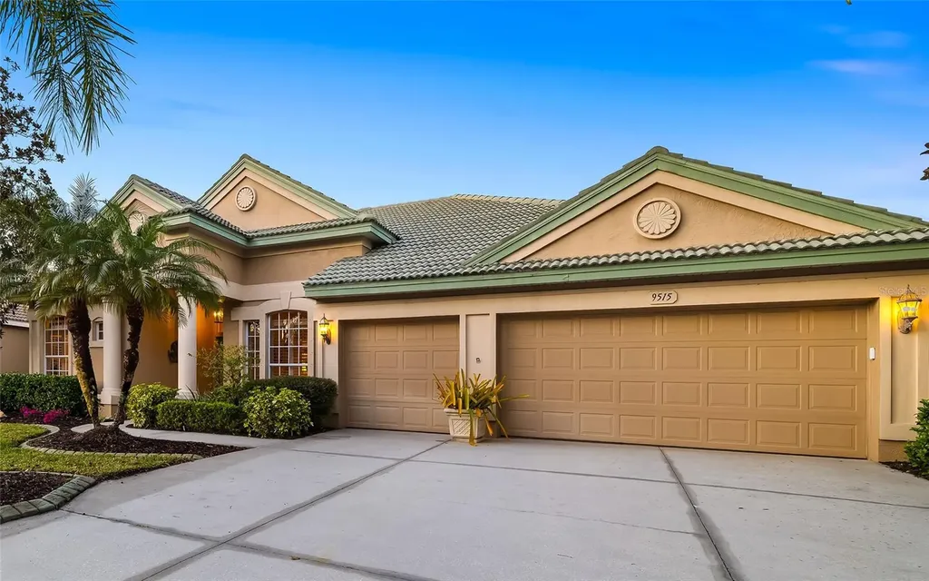 9515 Royal Calcutta Place Bradenton FL 34202