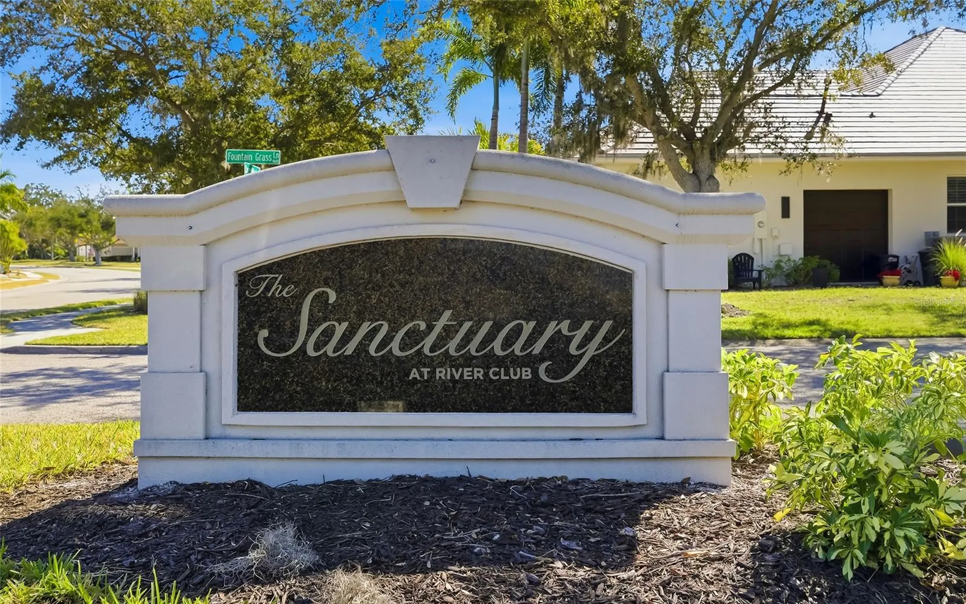 9515 Royal Calcutta Place Bradenton FL 34202