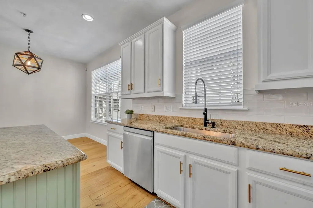 2066 Brink Alley Orlando FL 32814