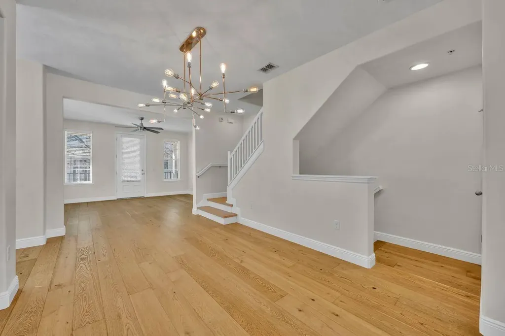 2066 Brink Alley Orlando FL 32814