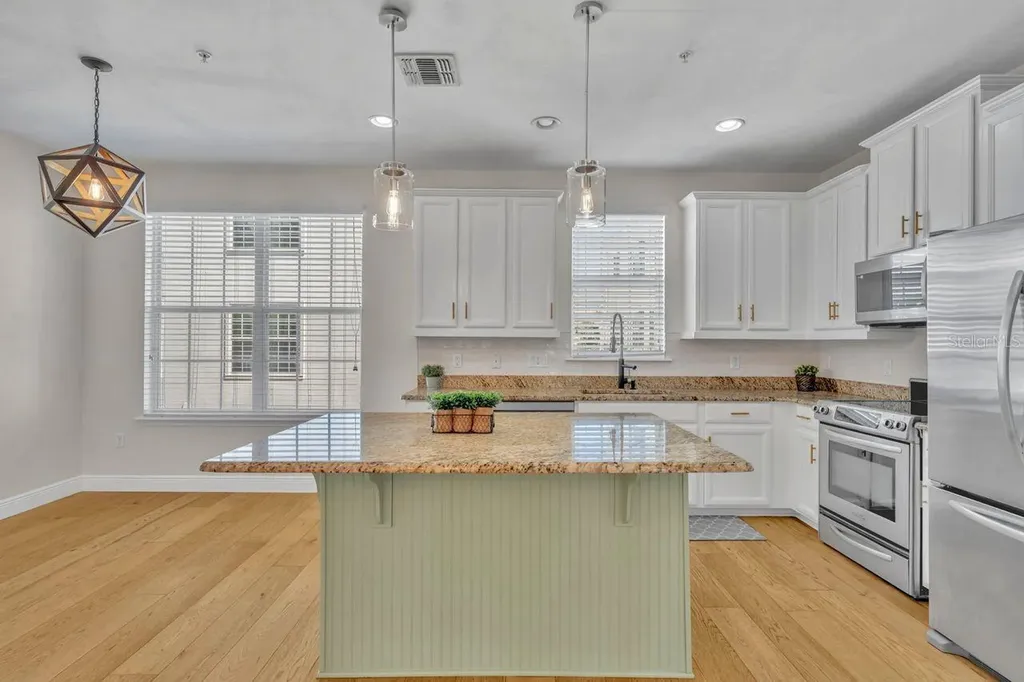 2066 Brink Alley Orlando FL 32814