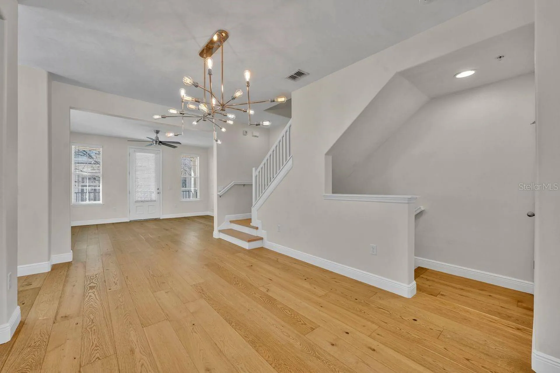 2066 Brink Alley Orlando FL 32814