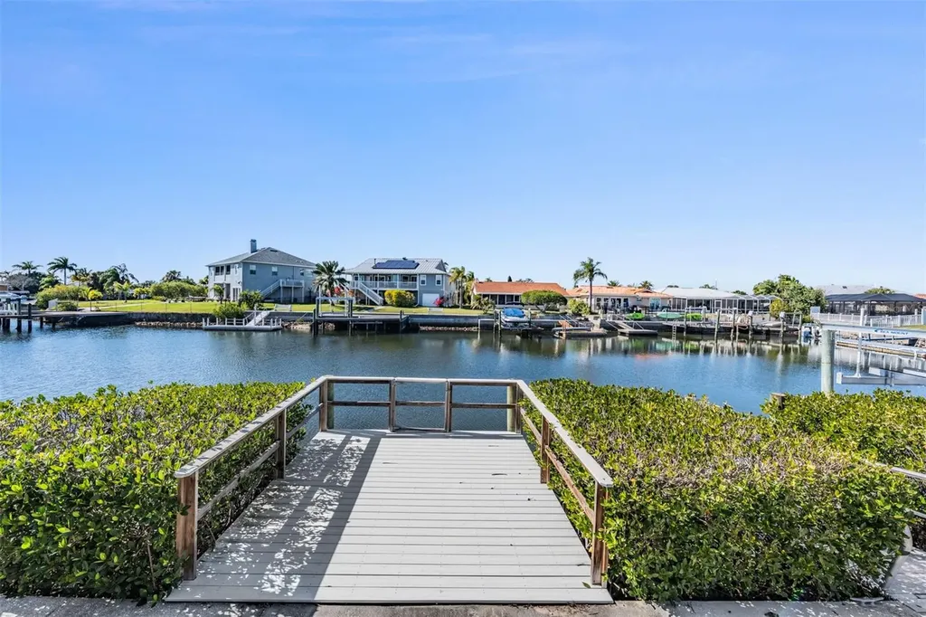 5001 Marlin Drive New Port Richey FL 34652