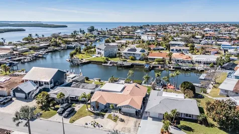 5001 Marlin Drive New Port Richey FL 34652