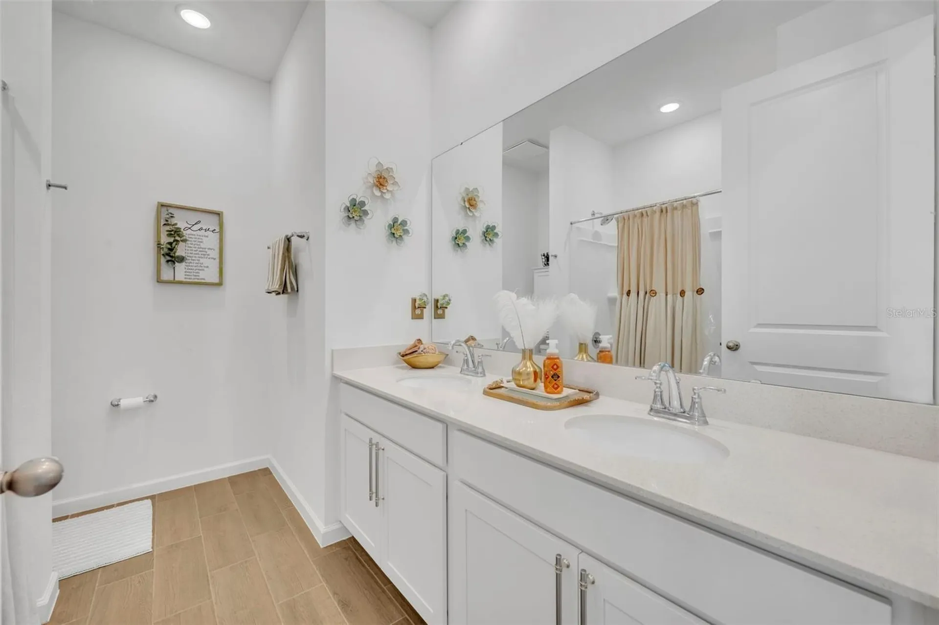 1110 Olivine Avenue Dundee FL 33838