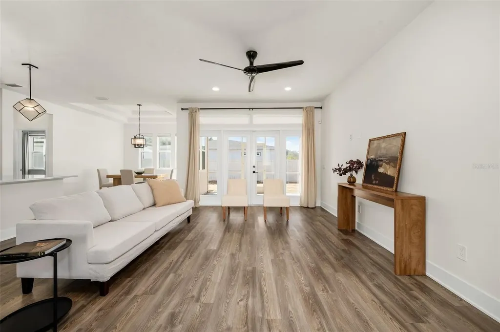 488 SW 144th Drive Newberry FL 32669