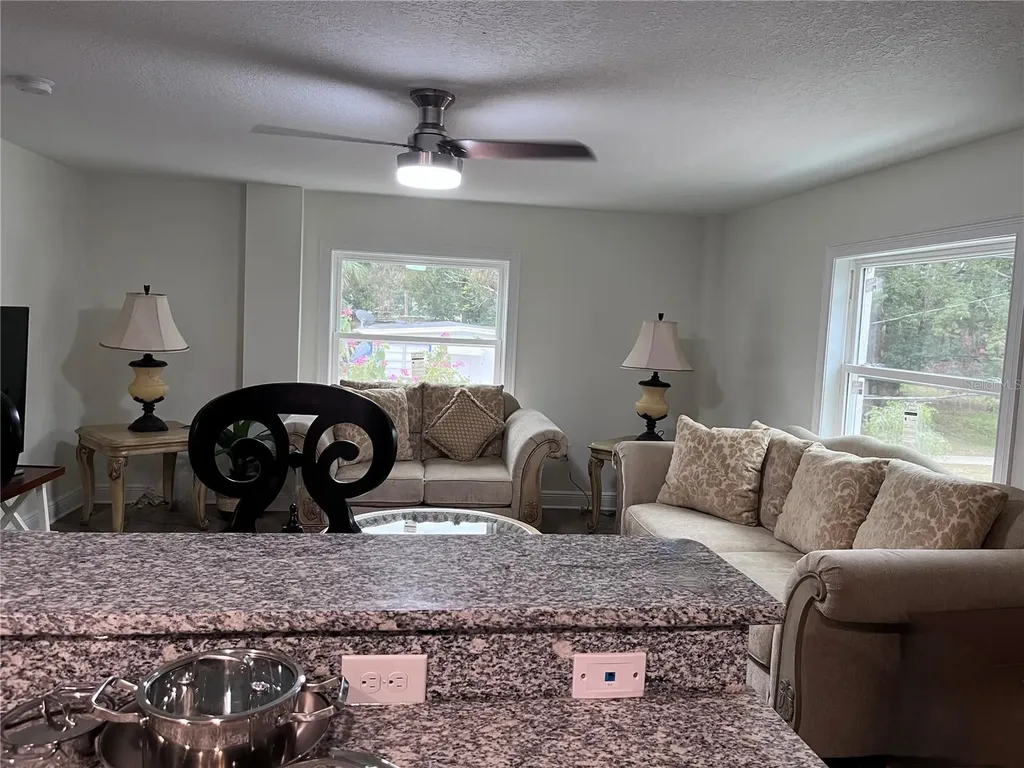1147 E Mcdonald Avenue Eustis FL 32726