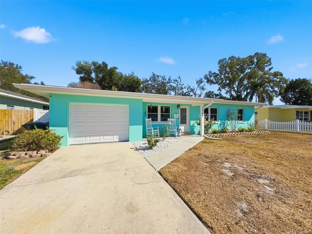 3213 56th Way N St Petersburg FL 33710